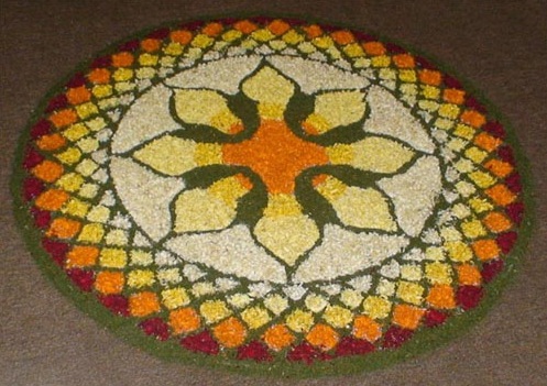 Gyönyörű virágos Rangoli Design