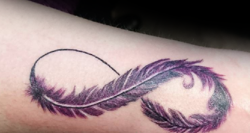 Infinity Feather tatovering
