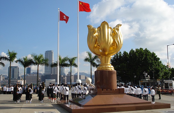 golden-bauhinia-square_hong-kong-turist-steder