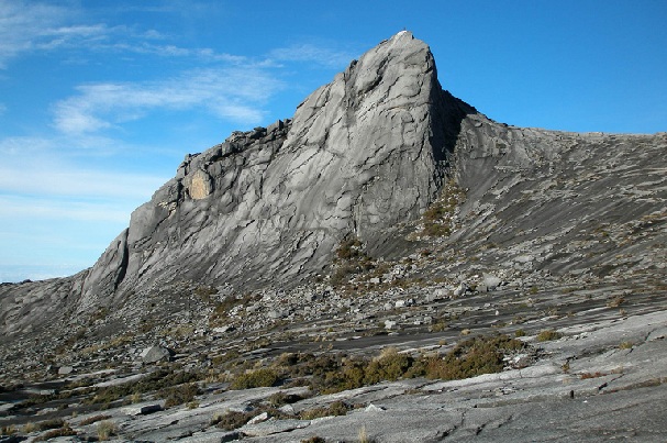 A Kinabalu -hegy legmagasabb csúcsa Malajziában