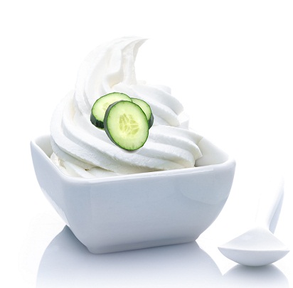 Yoghurt og agurk til tørt
