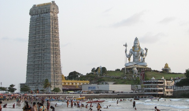 murudeshwar-beach-and-temple_mangalore-tourist-places