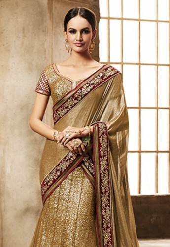 Værdig Golden Saree 9