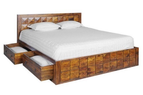 Fa kétszemélyes ágy
