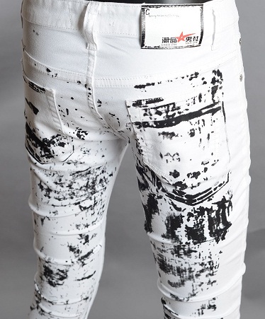 Plettede hvide jeans