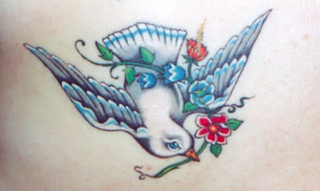 Farverig Dove Tattoo