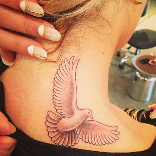 Smukke Dove Tattoo Designs 7