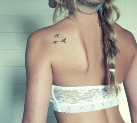 Meget søde Small Dove Tattoo Designs