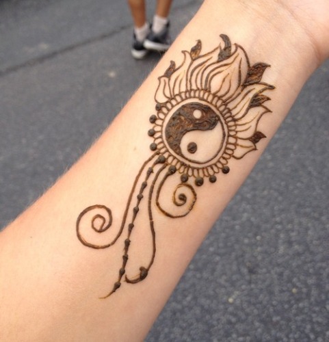 Mehndi Tattoo Designs For Wrist