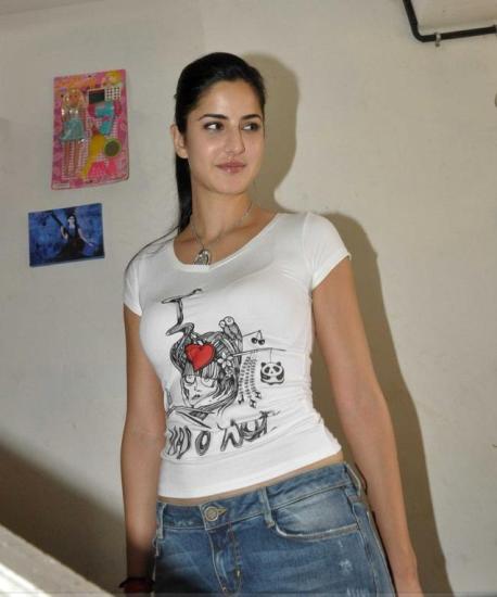 Katrina Kaif Uden Makeup 10