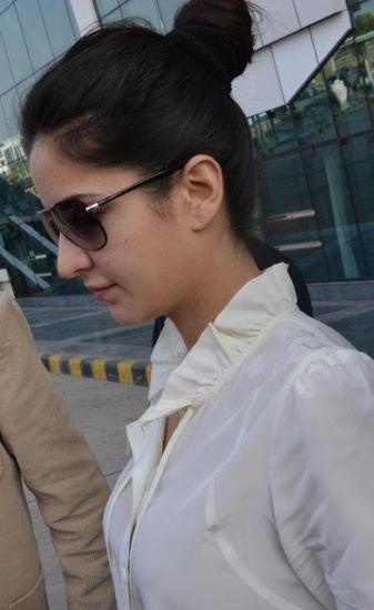 Katrina Kaif Uden Makeup 2