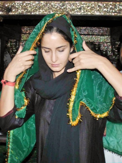 Katrina Kaif Uden Makeup 7