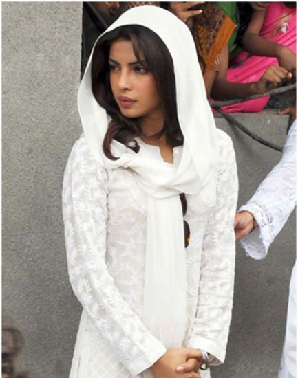 Priyanka Chopra smink nélkül 6
