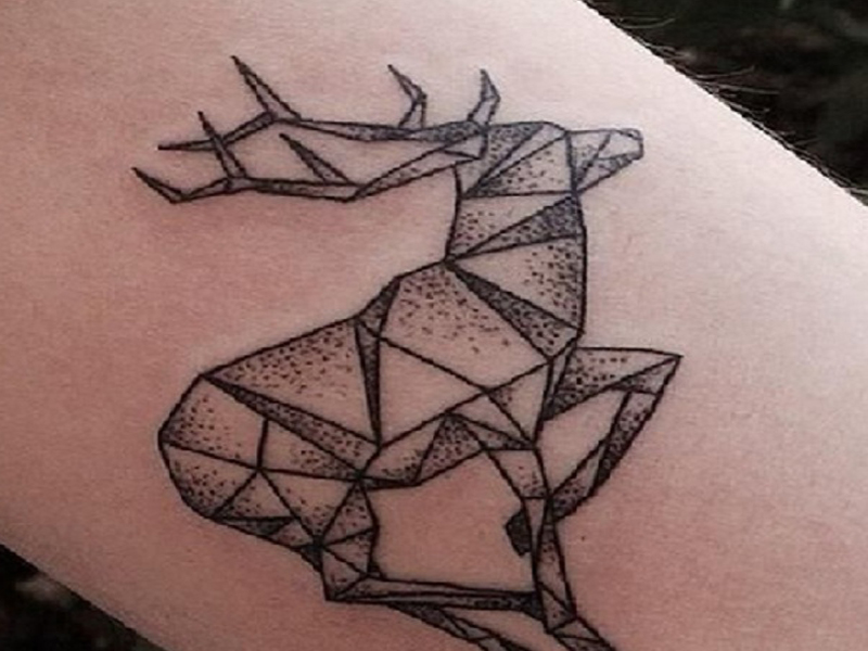 Geometriske tatoveringsdesigner, der gør dig bemærkelsesværdig