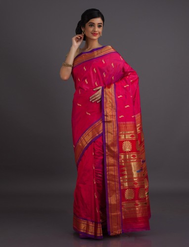 Den kunstneriske Handloom Saree