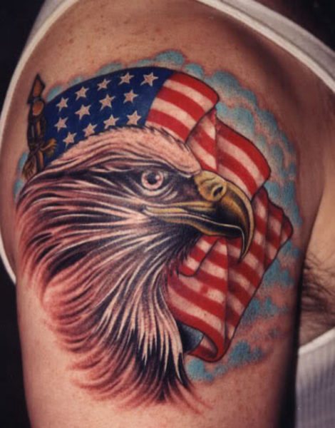 American Flag Eagle Tattoo Designs på arm