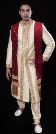 Mughlia Sherwani férfiaknak