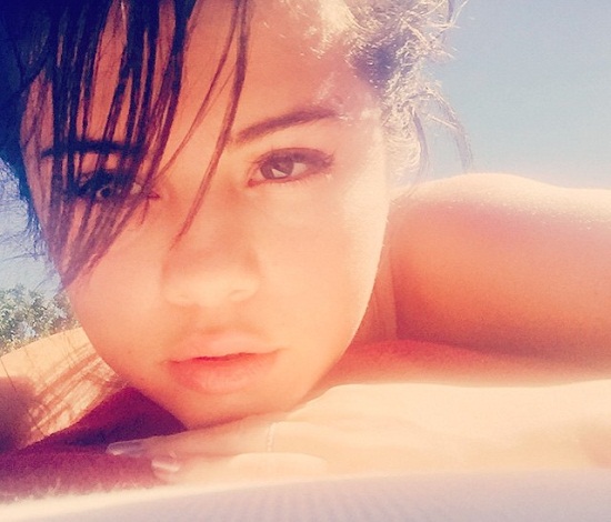 Képek Selena Gomezről smink nélkül 9