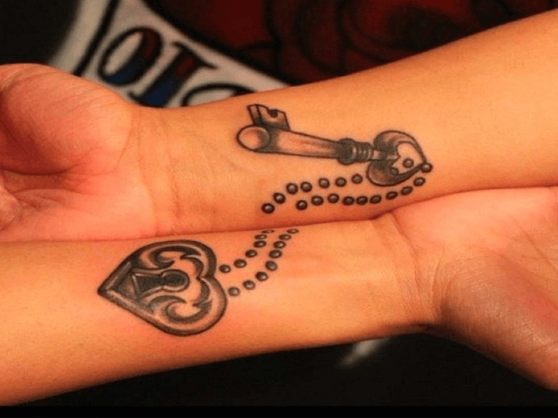 Bedste lås og nøgle tatoveringsdesign til mænd og kvinder