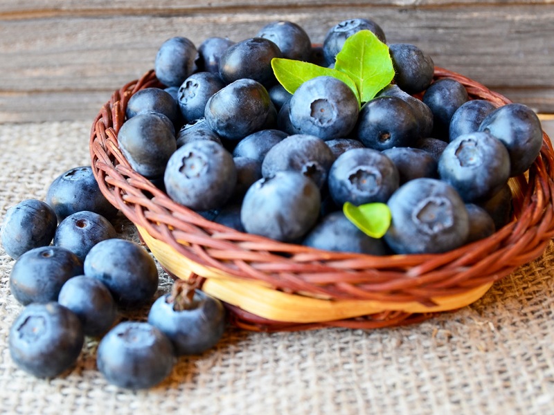 Fordele ved blåbær til sundhed, hår og amp; Hud