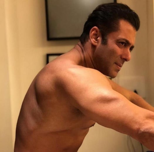 salman khan six pack billede