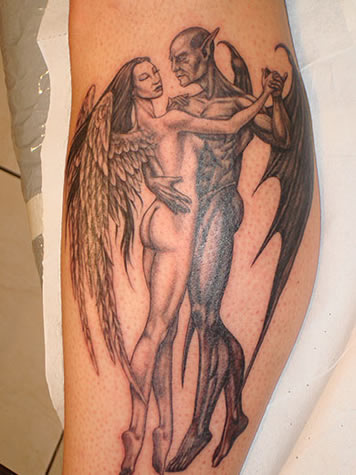 Djævelsk udseende Angel Tattoo Design