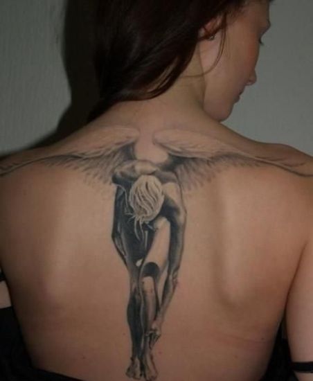 Skraveret kropsholdning med vinger Angel Tattoo Designs