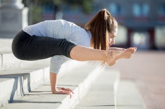 Tittibhasana a fogyáshoz