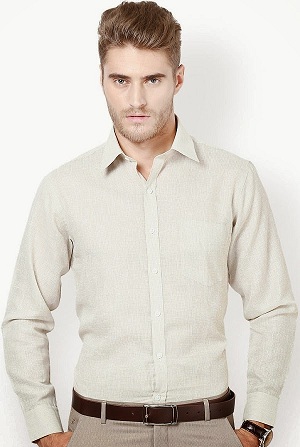 Grundlæggende off-white formel skjorte