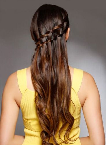 Waterfall Braid Közepes haj