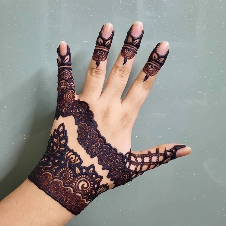 Egyedi és gyönyörű pakisztáni Mehndi Design