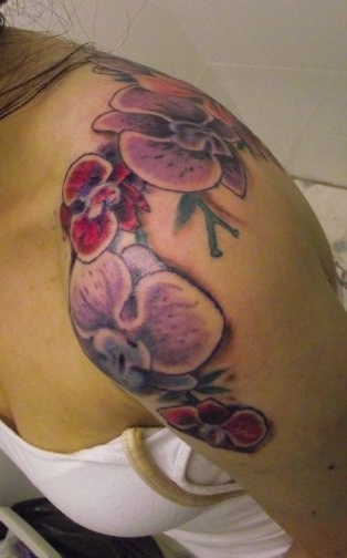 Orchidea tetoválás tervezés