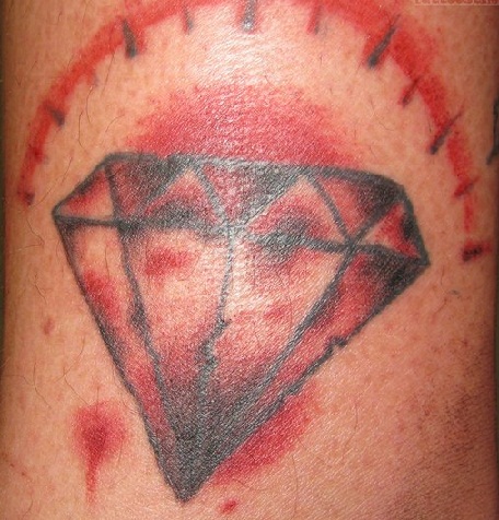 Vér gyémánt tetoválás