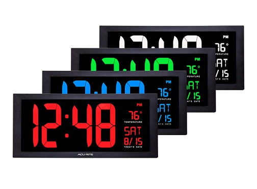 Stort digitalt ur med indendørs temperatur