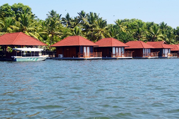 Poovar Island, Kerala