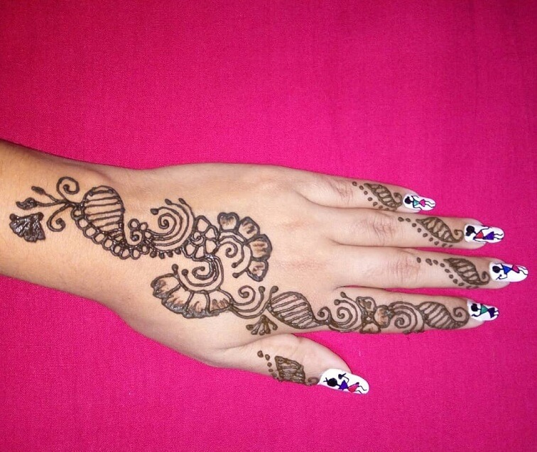 Hátsó kéz arab Mehndi Design