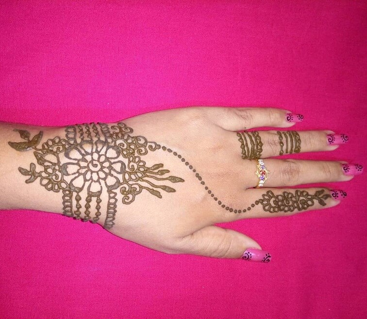 Smuk ring tilbage hånd Mehndi