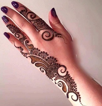 Arab hátsó kéz Mehndi Design