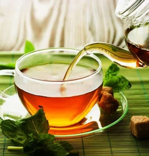 legjobb otthoni gyógyszer a migrénes fájdalom ellen: Forró tea