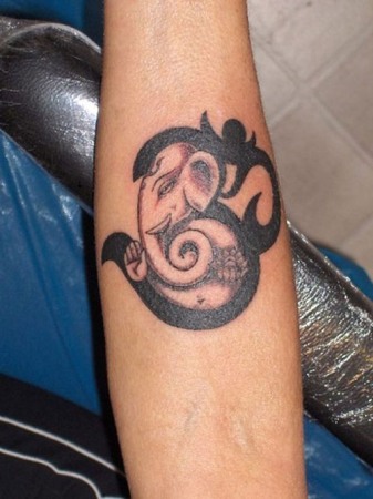 Indiai Ganesh Om Tattoo Design
