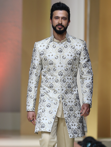 Kort Sherwani