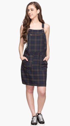Ternet kjole med pinafore