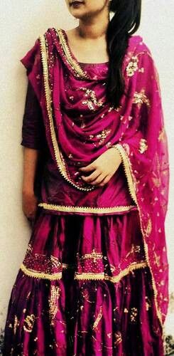 Mørk pink Kurta pyjama Pakeezah -stil