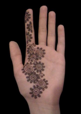 blomst mehndi designs til børn