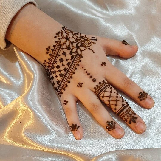 Mehndi Design Baby Girl