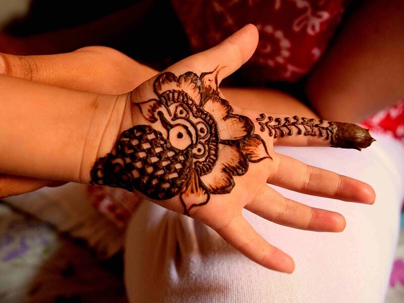 Gyerekek Mehndi