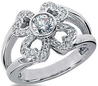 Négy szirmú ezüst virággyűrű
