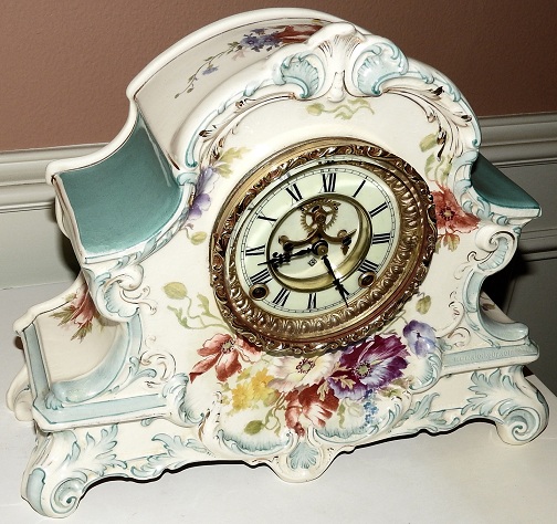 Forårsdrevne antikke porcelænsure