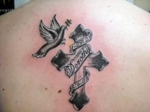 Dove med Cross Tattoo Design