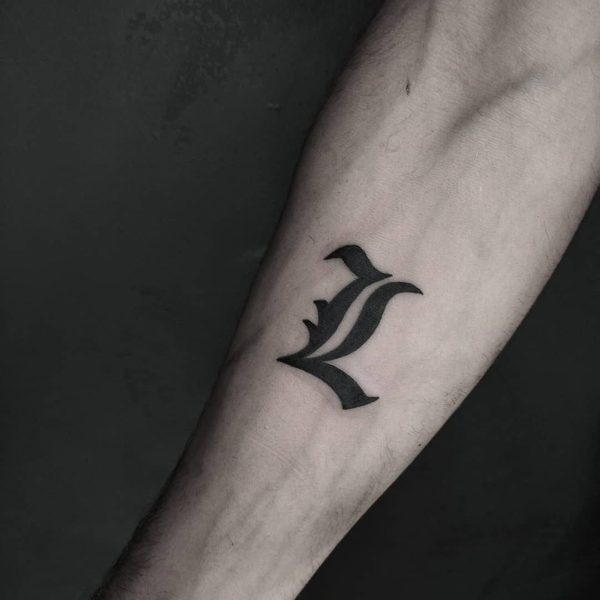 Merész L tetováló ötletek